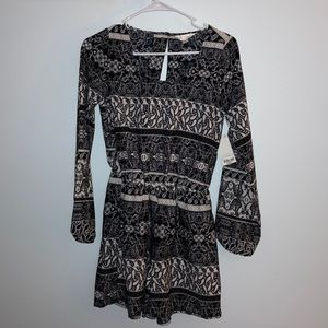 NWT Decree long sleeve patterned romper
